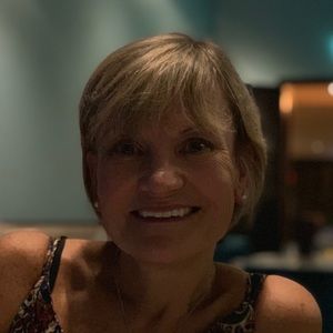 Meet your Posher, Michele